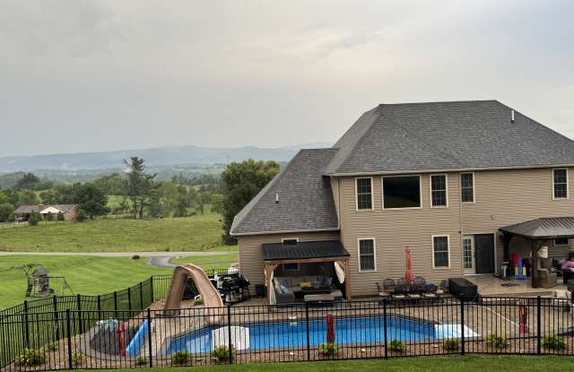 619 Middle Fork Road Gallery 2
