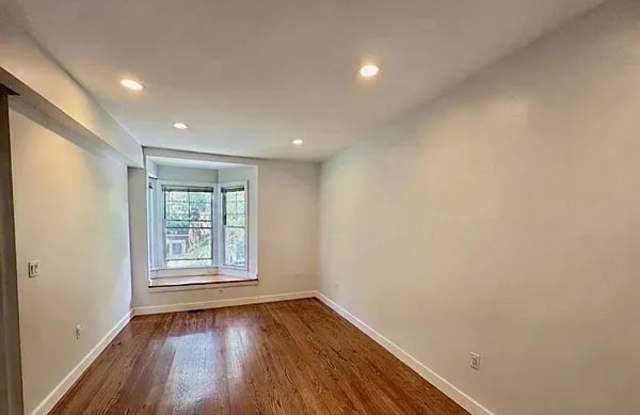 2 Mount Pleasant Pl. Gallery 4