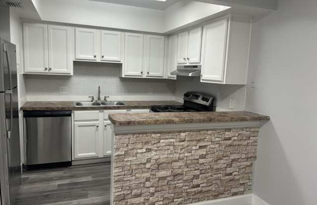 3232 NW 84th Avenue photos photos