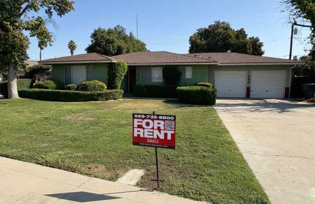 Charming Home Near Shopping Center for Rent! - 542 South Redwood Street, Visalia, CA 93277 Charming Home Near Shopping Center for Rent! - 542 South Redwood Street, Visalia, CA 93277