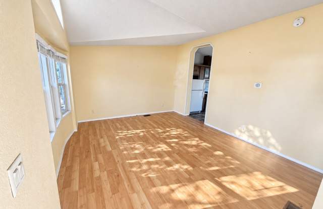 102 Palmer Avenue - 1 Gallery 4
