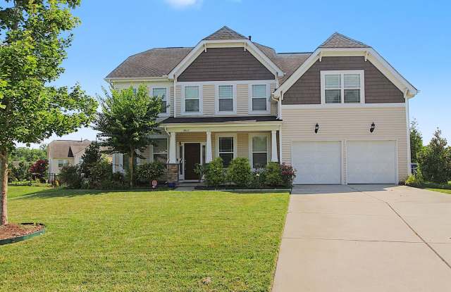 (Coming soon) Spacious 5BR Harrisburg Home | Loft, Solar Panels, Fenced Yard & Outdoor Fireplace photos photos