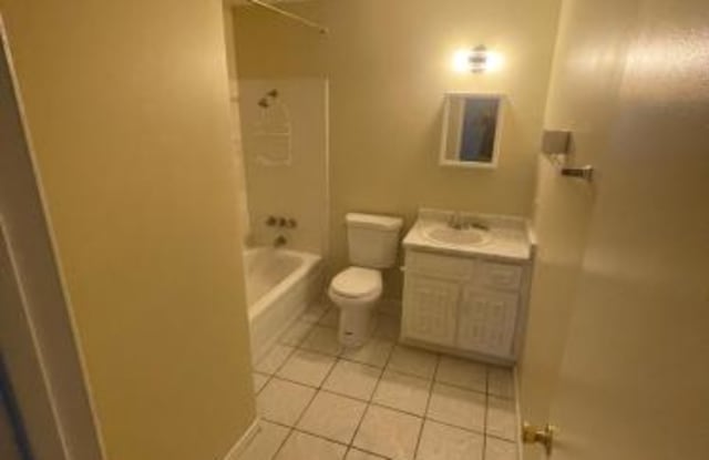 8106 W Elm St, Phoenix, AZ 85033 - 8106 West Elm Street, Phoenix, AZ 85033