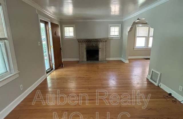 5345 Charlotte St. Gallery 2