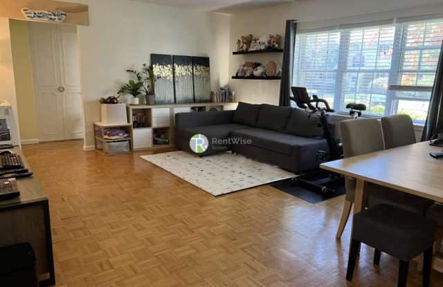 153 Lake Shore Rd. photos photos