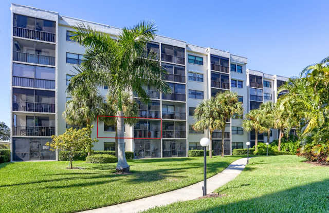 2/2 UNFURNISHED Condo in Pasadena Cove. Near beach. Nice amenities! photos photos