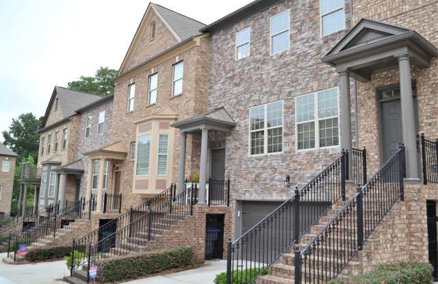 1035 Willow Field Lane South East Gallery 2