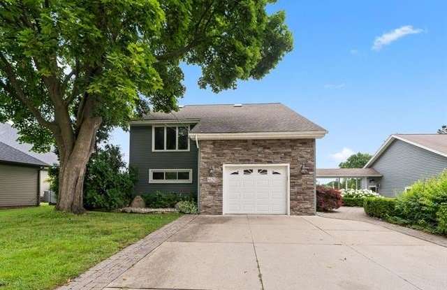 6628 Longworth Drive Gallery 4