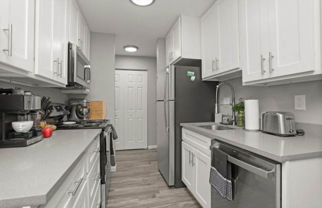 Fully Renovated Modern Apartments photos photos