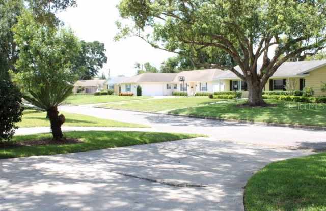 2461 LAUDER DRIVE Gallery 2