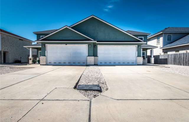 15507 Palmira Avenue - 15507 Palmira Avenue, Corpus Christi, TX 78418