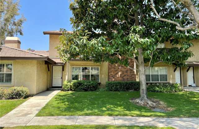 942 S Glendora Avenue - 942 South Glendora Avenue, Glendora, CA 91740
