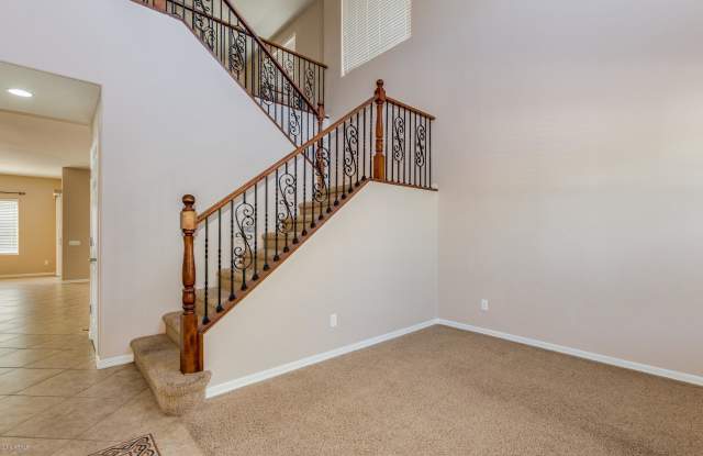 2223 W FARIA Lane Gallery 4