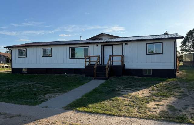 4 Bedroom 2 Bath - Quiet country Property photos photos