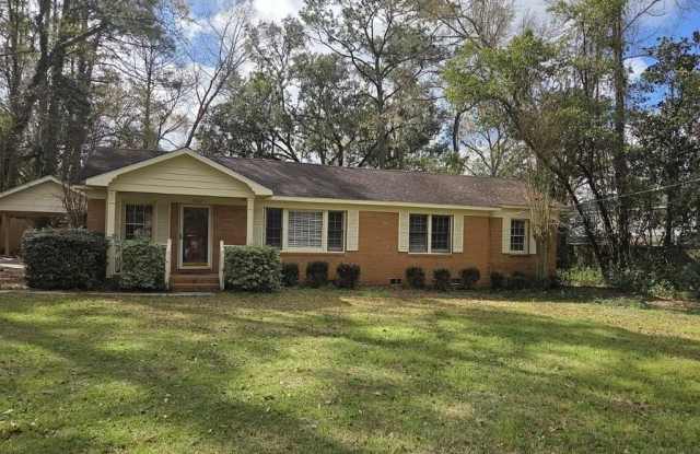 1027 W Alden Ave photos photos