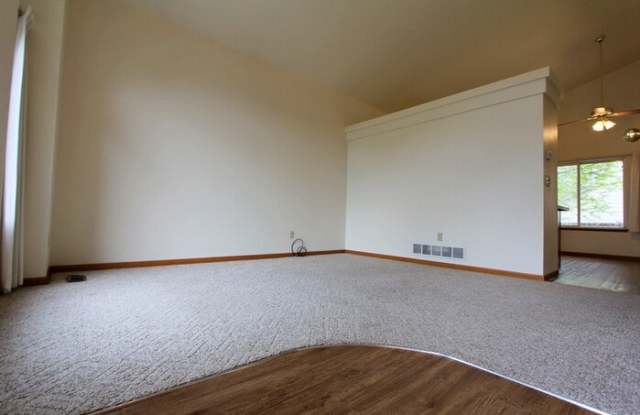 542 Walden Way Gallery 2