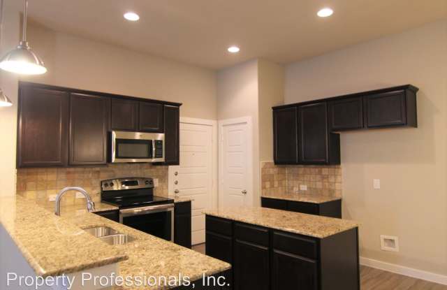 573 Creekside Forest Gallery 4