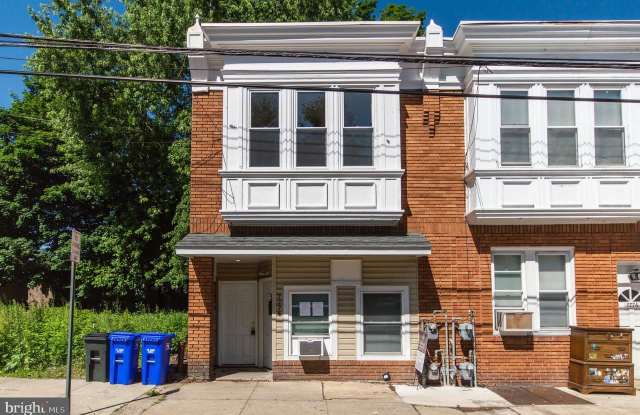 7774 Montgomery Ave photos photos