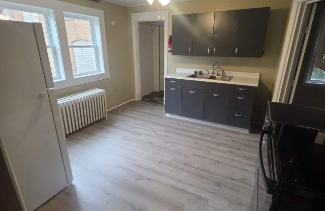 214 1st Street North - 1 Gallery 4