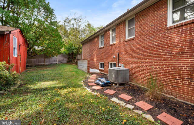 8504 FARRELL Drive Gallery 1