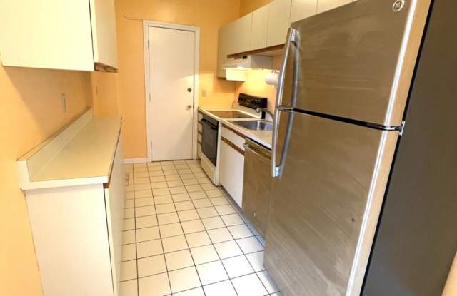 137 Englewood Ave. photos photos