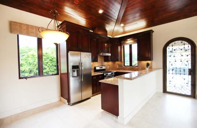 Luxury 3 bed 3 bath home available for rent in Malibu! photos photos