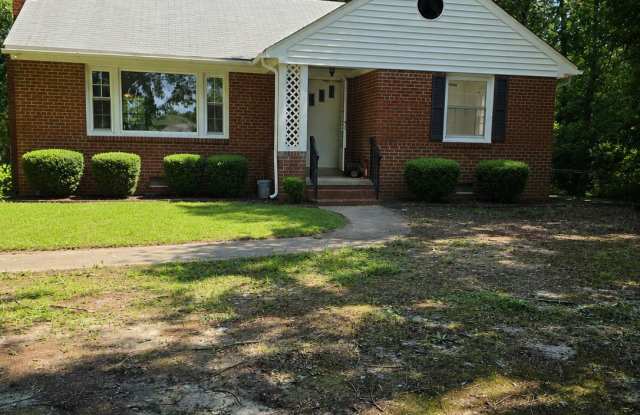 8160 Lee-Davis Road Gallery 1