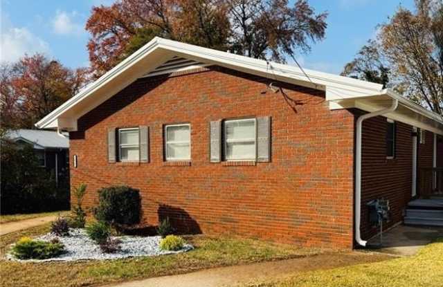 1437 Vesta Avenue - 1437 Vesta Avenue, East Point, GA 30344