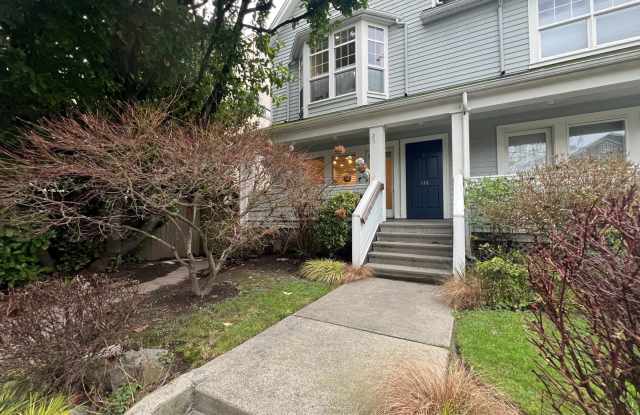 Charming Capital Hill Craftsman Home in Ideal Location! photos photos