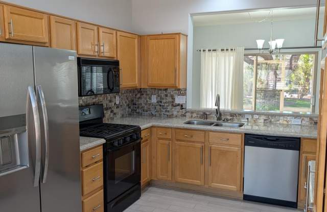16225 W TAPATIO Drive Gallery 3