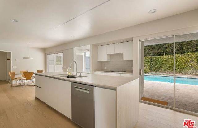 650 North Tigertail Road photos photos