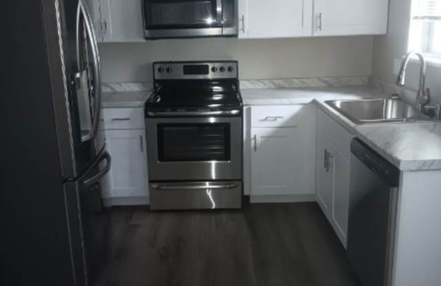 COMPLETELY NEW REMODELED 4-BDRM, 2-BATH + GARAGE IN LAKEWOOD! AVAILABLE IMMEDIATELY! Gallery 3