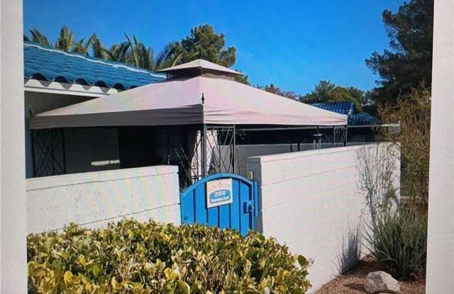 2137 Petersham Court photos photos