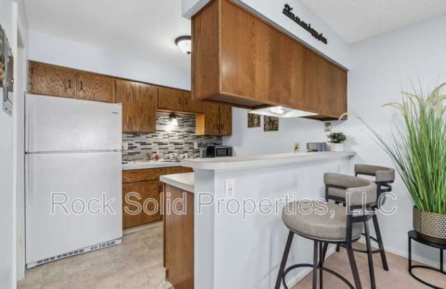 1502 Trent Court - 1 Gallery 4