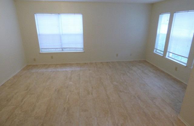 4839 CORIAN SPRINGS DR Gallery 2