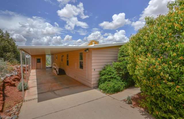 Occupied Do Not Disturb Tenant Coming Oct 5 - 2 Bedroom in Age Restricted 55+ Community with Incredible Views - Contact Property Pros Property Management Gallery 3