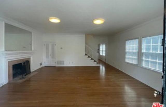 406 South Roxbury Drive Gallery 4
