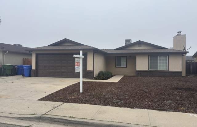 1086 Boxwood Way - 1086 Boxwood Way, Turlock, CA 95380