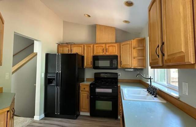 5108 Rainier Drive East Gallery 4