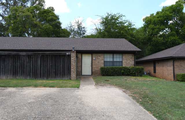 2 Bedroom 2 Bathroom Duplex in Whitehouse photos photos 2 Bedroom 2 Bathroom Duplex in Whitehouse photos photos