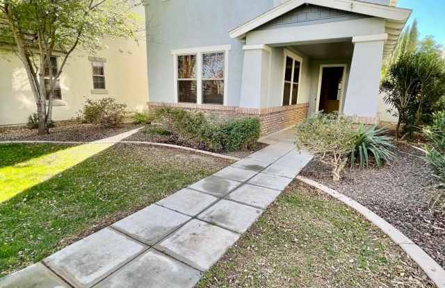 13586 N 152nd Dr photos photos