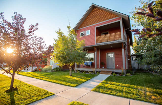 Charming Downtown Retreat: A Unique Blend of Urban Living and Montana Charm in Bozeman - 1387 Crabapple Drive, Bozeman, MT 59715