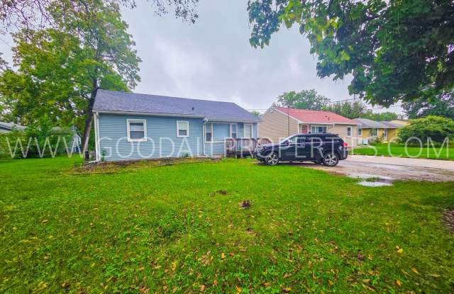 2 Bedroom South Des Moines Home | Full Basement + Large Yard | $1,345 Gallery 1