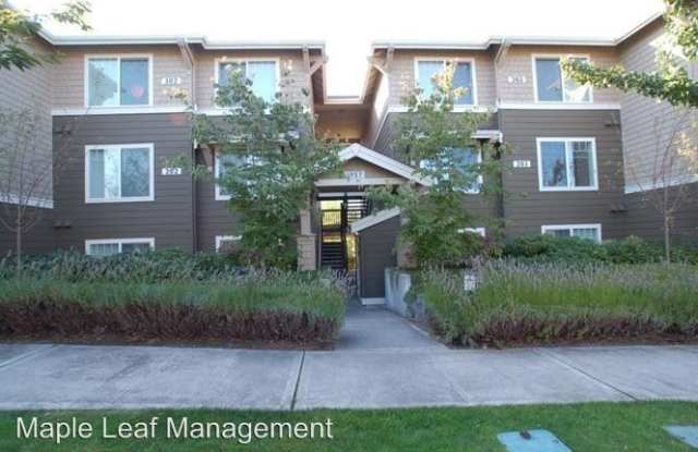 1957 23rd PL NE  #203 Gallery 2
