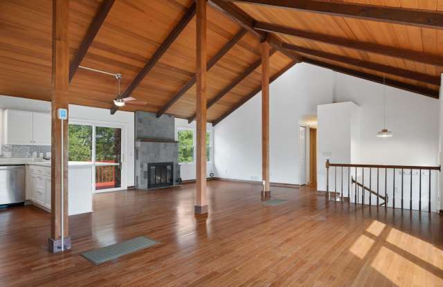 Welcome to this comfortable and spacious single-family home in the desirable Glade-Westover neighborhood of Blacksburg. Gallery 3