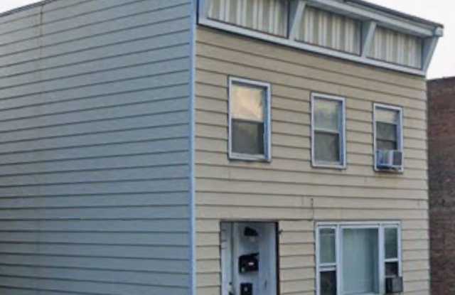 619 4th Street Gallery 1