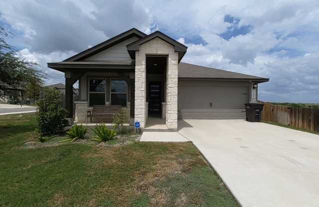 Spacious 4/3 with Mother-in-law suite photos photos