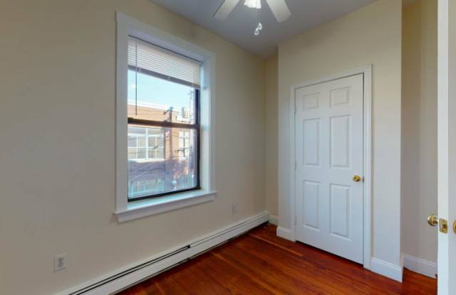 15 Linden St. Gallery 4