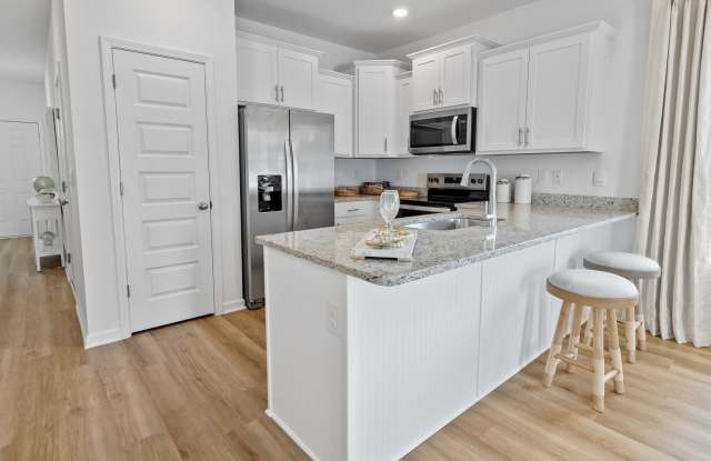 4306 Lost Bay Drive - 1 Gallery 3