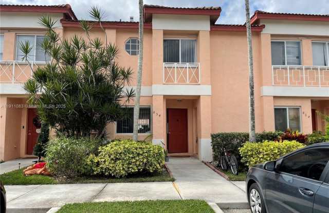 854 NW 208th Dr photos photos